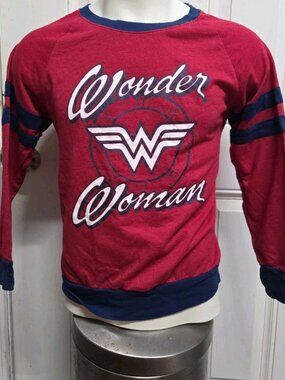 Wonder Women Sweater Size M Red Blue